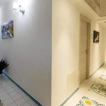 Panariello Palace 호텔 아제롤라