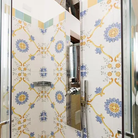 Panariello Palace 3* 아제롤라